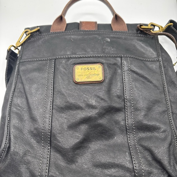 Fossil Vintage Black Leather Backpack with Brown Accents - Picture 5 of 14